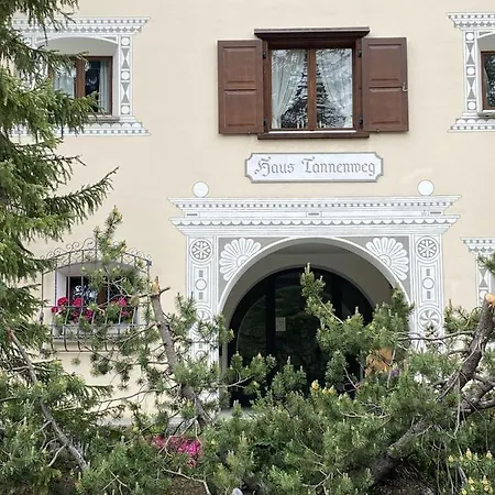 Haus Tannenweg * Arosa